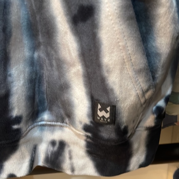 Black gray and white tyedye hoodie - Picture 4 of 5